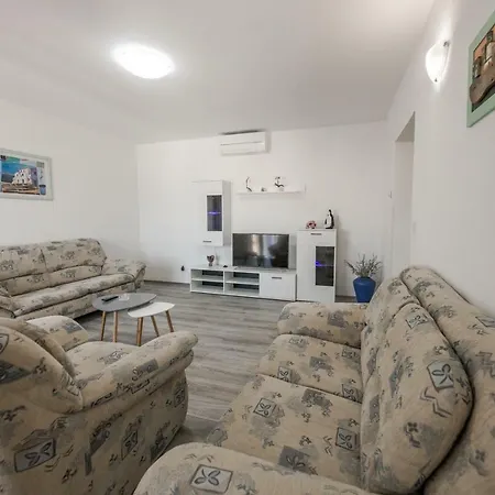 Tragurion Apartment *