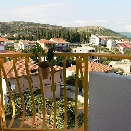 Tragurion アパート *