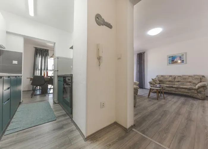 Tragurion شقة تروغير